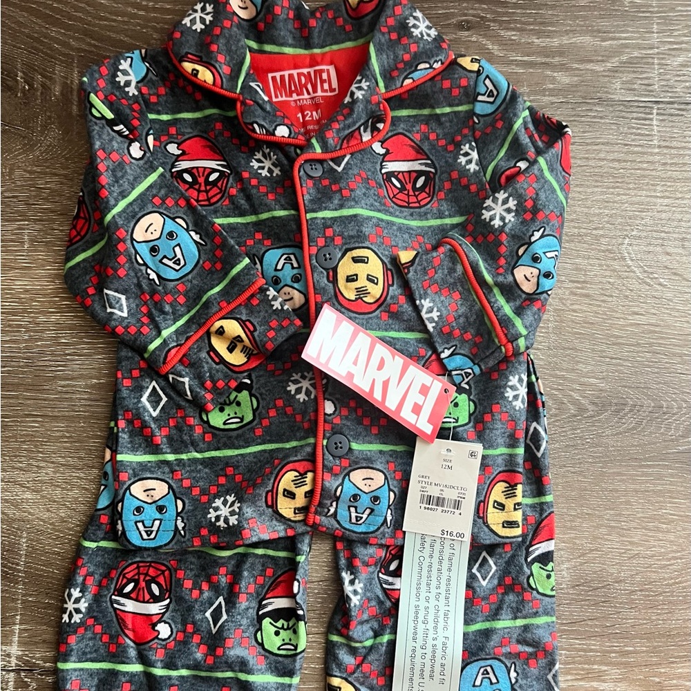 Marvel Kids Pajama Set.  Size 12 Months.  NWT